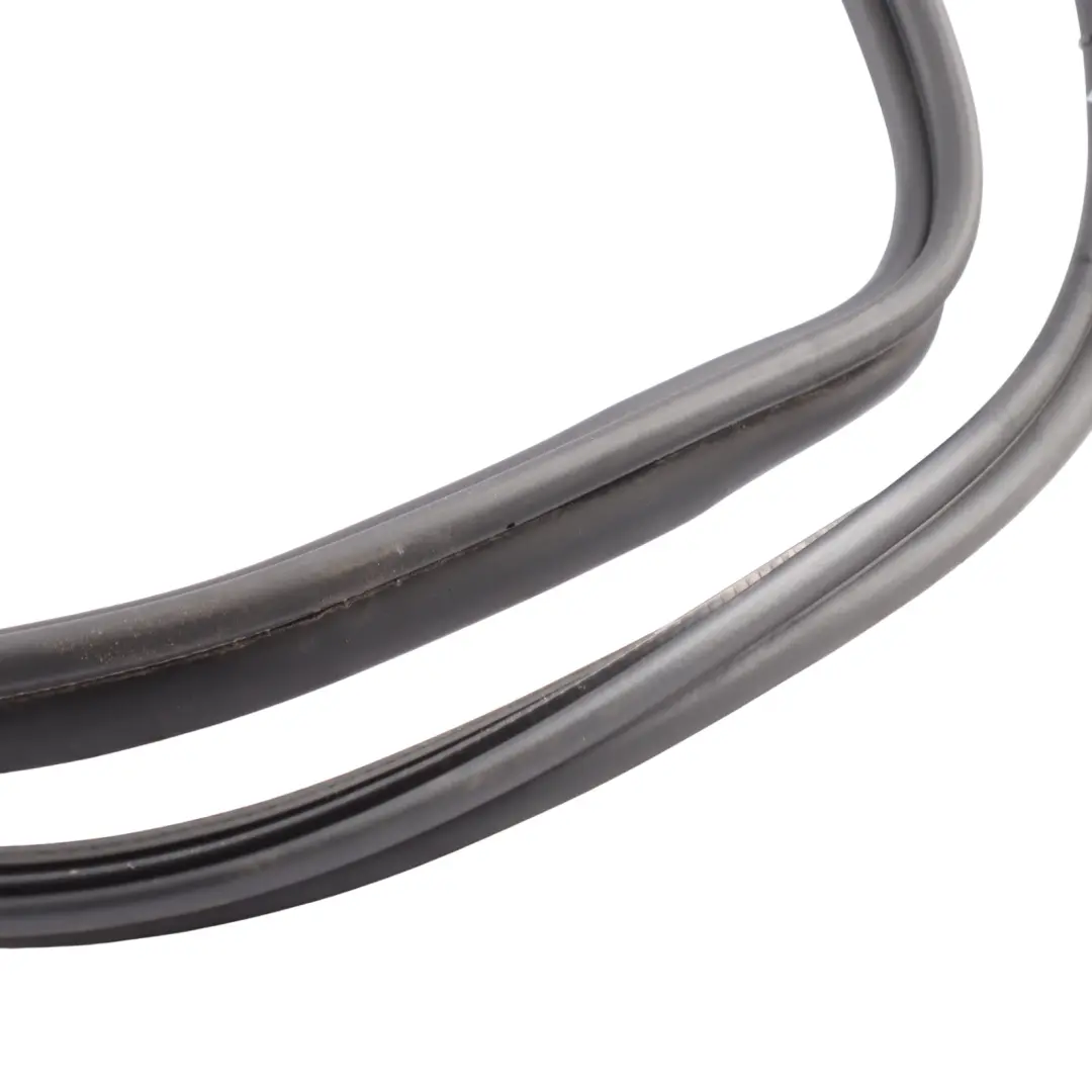 Audi A6 C8 Rear Tailgate Hatch Boot Lid Trunk Seal Gasket Rubber - SKU 4K5827705B - Part number 4K5827705B