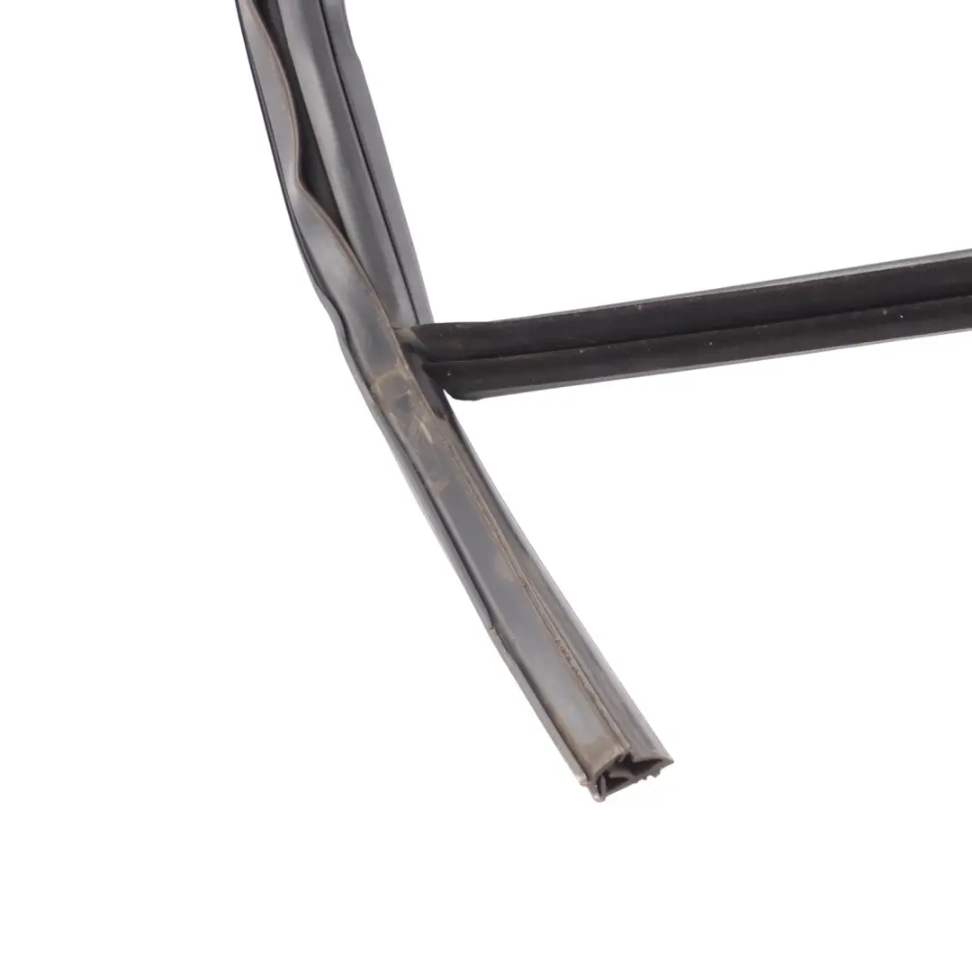 Audi A6 C8 Rear Door Window Guide Seal Gasket Rubber Right O/S - SKU 4K5839432B - Part number 4K5839432B