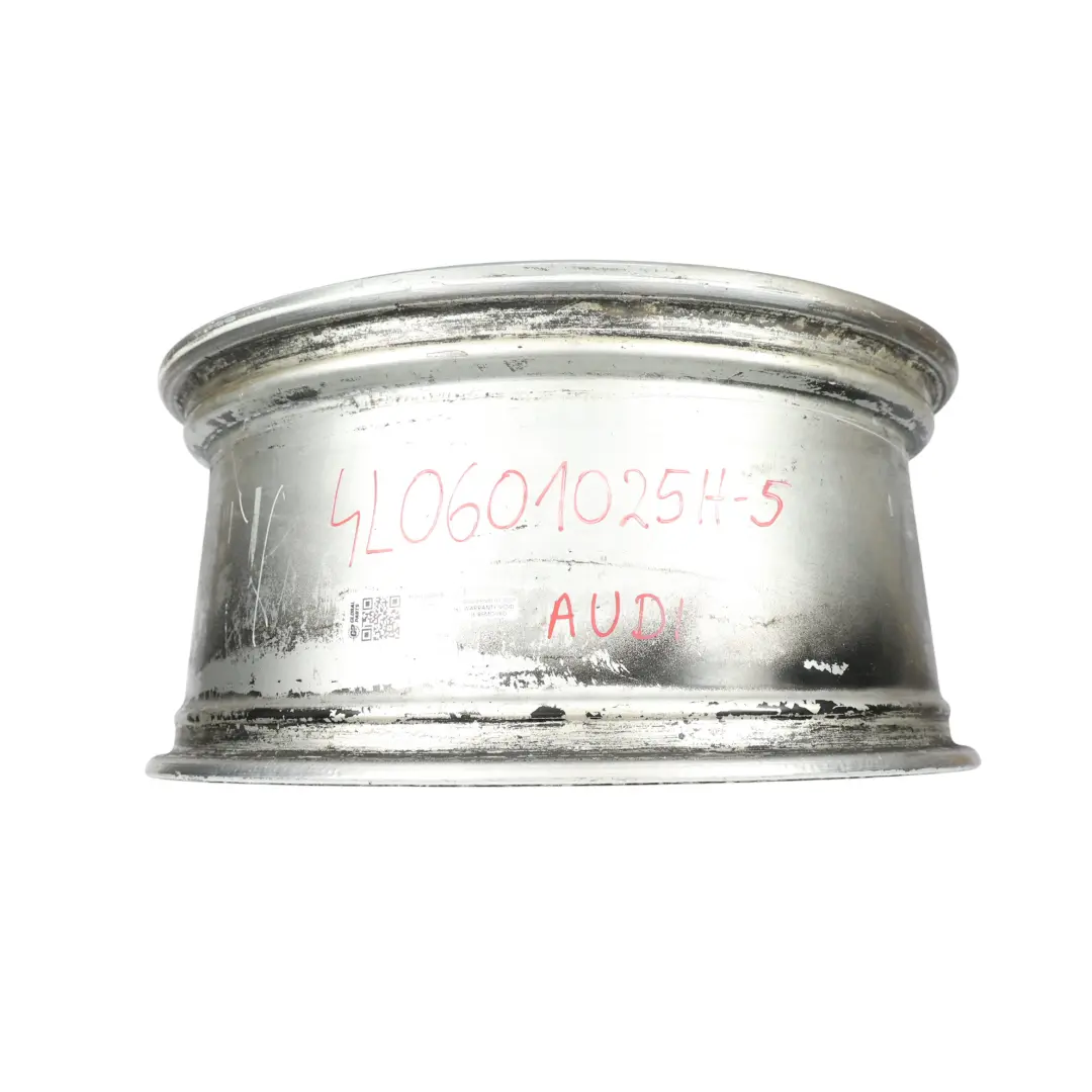 Szara Felga Aluminiowa 20" 9J ET:60 do Audi Q7 4L o numerze 4L0601025H Audi Q7 4L Szara Felga Aluminiowa 20" 9J ET:60 - SKU 4L0601025H-5 - Numer Części 4L0601025H