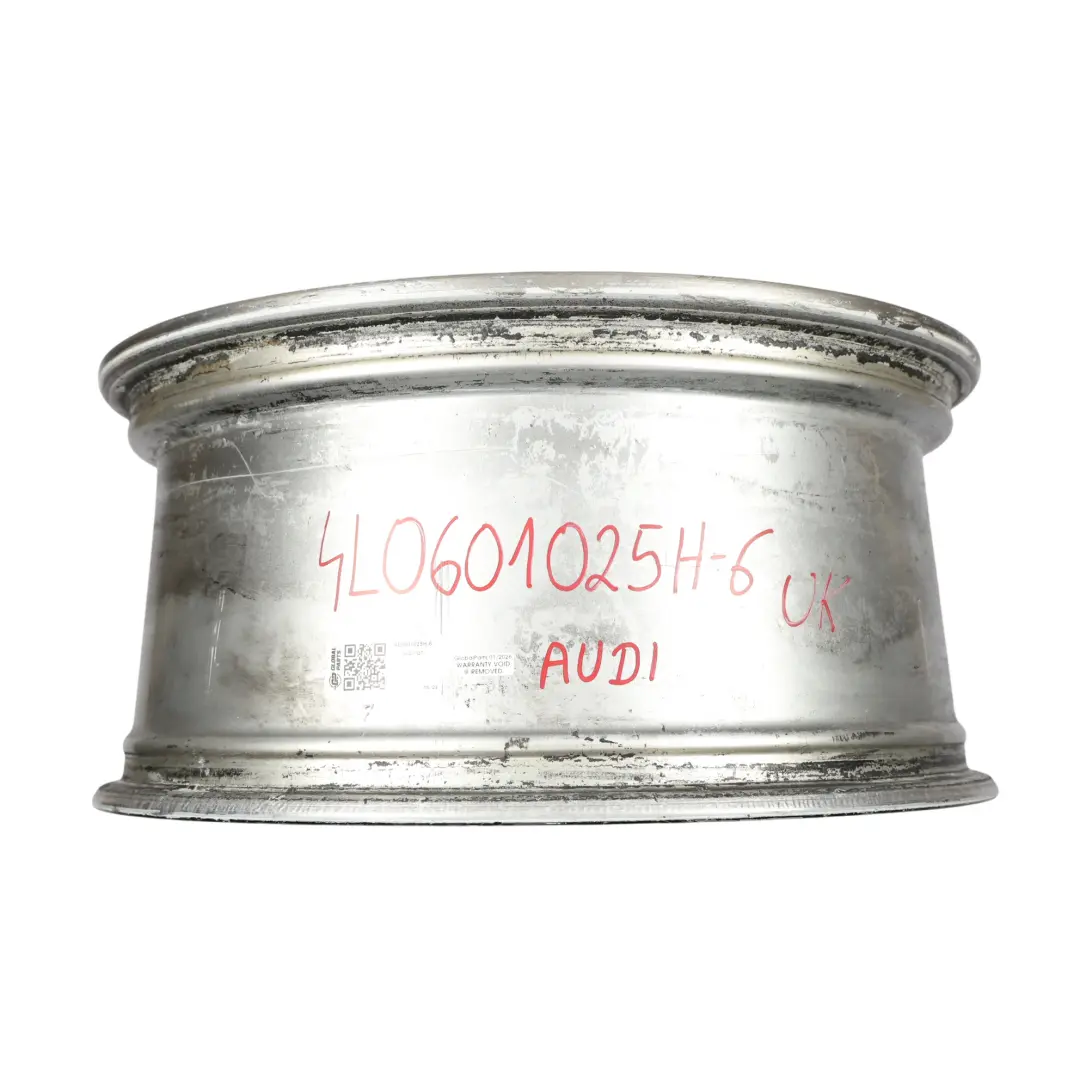 Szara Felga Aluminiowa 20" 9J ET:60 do Audi Q7 4L o numerze 4L0601025H Audi Q7 4L Szara Felga Aluminiowa 20" 9J ET:60 - SKU 4L0601025H-6 - Numer Części 4L0601025H