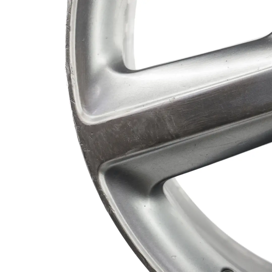 Szara Felga Aluminiowa 20" 9J ET:60 do Audi Q7 4L o numerze 4L0601025H Audi Q7 4L Szara Felga Aluminiowa 20" 9J ET:60 - SKU 4L0601025H-6 - Numer Części 4L0601025H