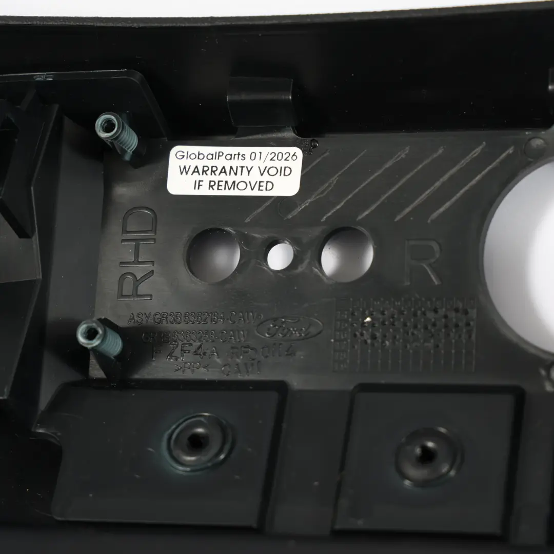 Mk6 Osłona Zaślepka Poszycia Fotela Przód Prawo do Ford Mustang o numerze 5286325 Ford Mustang Mk6 Osłona Zaślepka Poszycia Fotela Przód Prawo - SKU 5286325 - Numer Części 5286325