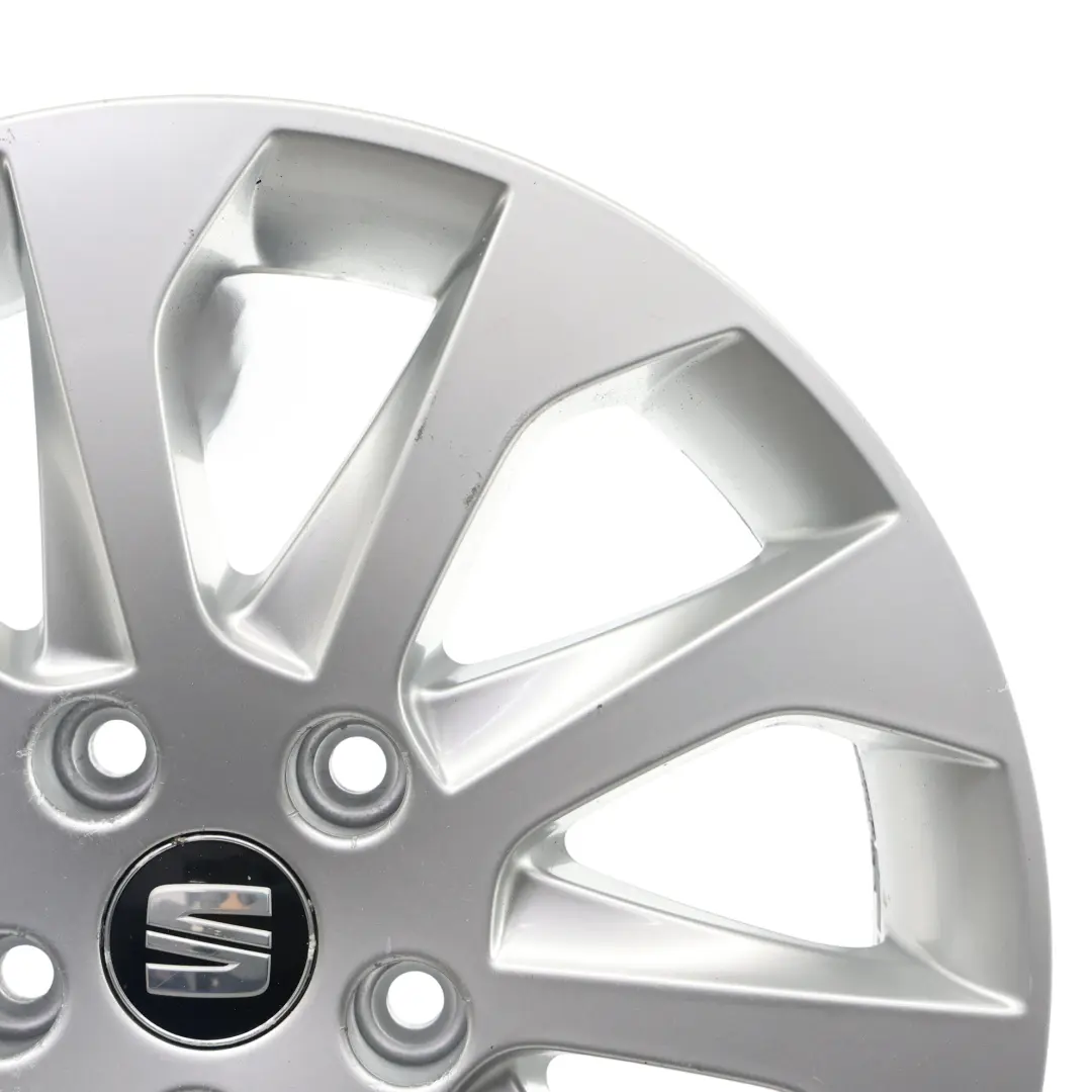Mk3 5F Argento Cerchio In Lega 16" 6,5J ET:46 Star Spoke per Seat Leon con numero di parte 5F0601025A Seat Leon Mk3 5F Argento Cerchio In Lega 16" 6,5J ET:46 Star Spoke - SKU 5F0601025A-6 - Numero di parte 5F0601025A