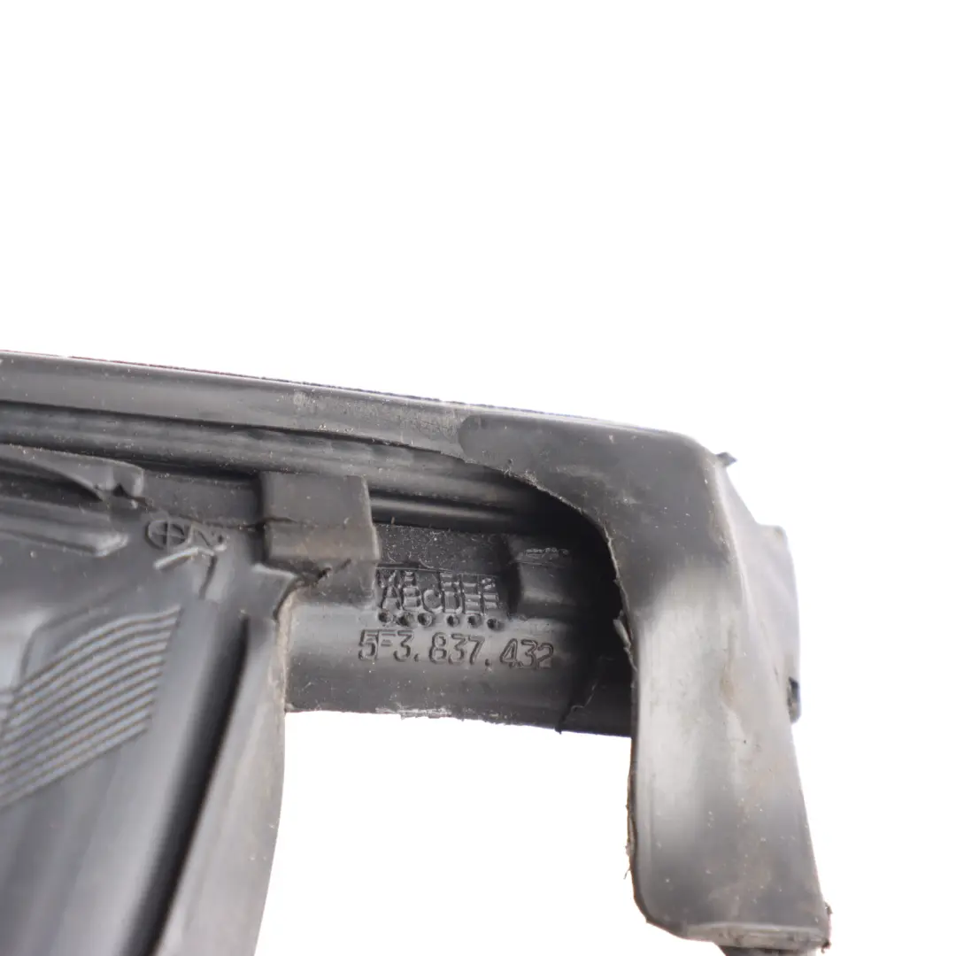 5F 3Dr Front Door Window Guide Seal Gasket Right O/S to Seat Leon III with Part number 5F3837432F Seat Leon III 5F 3Dr Front Door Window Guide Seal Gasket Right O/S - SKU 5F3837432F - Part number 5F3837432F