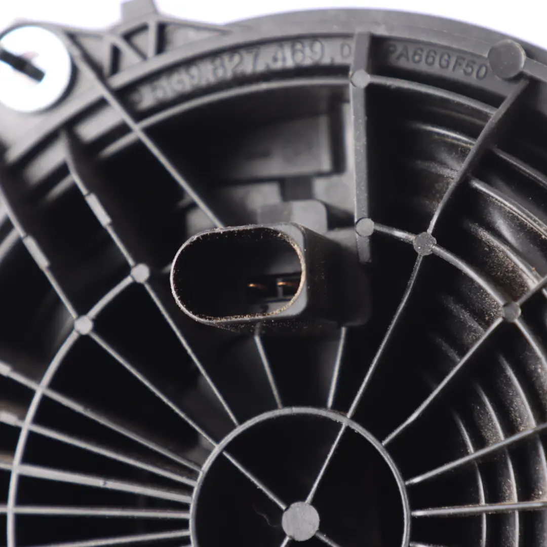 5G Mk7 Klamka Zamek Klapy Bagażnika do Volkswagen Golf o numerze 5G6827469F Volkswagen Golf 5G Mk7 Klamka Zamek Klapy Bagażnika - SKU 5G6827469F - Numer Części 5G6827469F