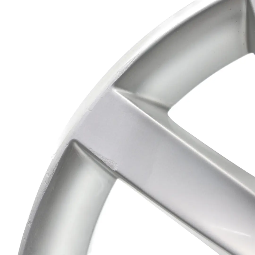 Mk6 Jante En Alliage Argentée 17" 7J ET:54 pour Volkswagen Golf à propos du numéro de pièce 5K0601025F Volkswagen Golf Mk6 Jante En Alliage Argentée 17" 7J ET:54 - SKU 5K0601025F - Numéro de pièce 5K0601025F