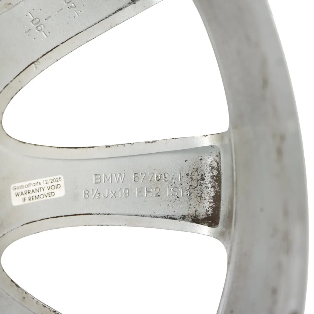 Jante Avant Argenté 19" Rayons Étoilés 218 8,5J ET:14 pour BMW E63 E64 à propos du numéro de pièce 6770941 BMW E63 E64 Jante Avant Argenté 19" Rayons Étoilés 218 8,5J ET:14 - SKU 6770941-4 - Numéro de pièce 6770941