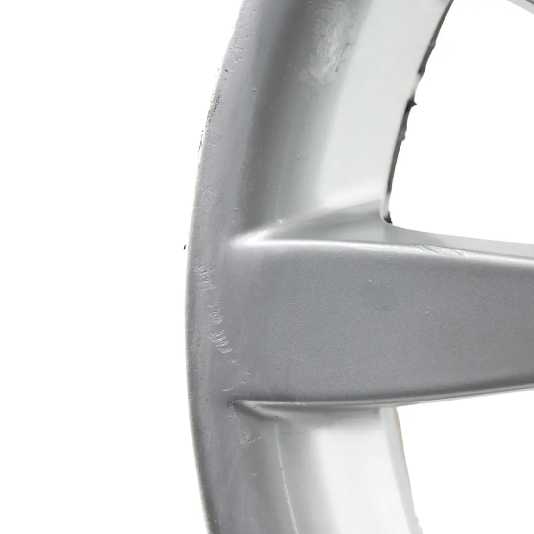 Srebrna Felga Aluminiowa 19" Styling 218 9J ET:14 do BMW E63 E64 o numerze 6770942 BMW E63 E64 Srebrna Felga Aluminiowa 19" Styling 218 9J ET:14 - SKU 6770942-1 - Numer Części 6770942