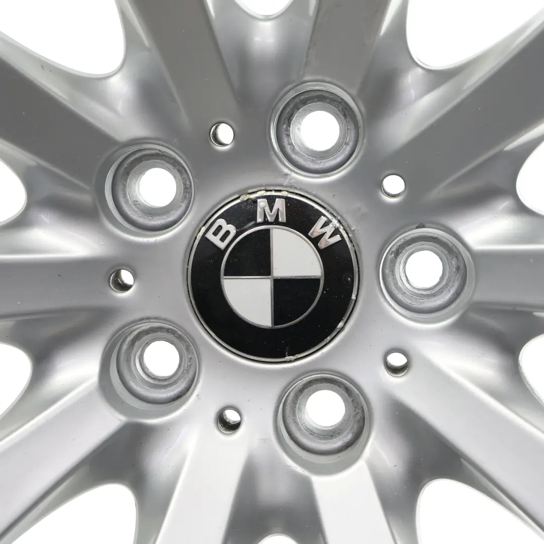 Cerchio in lega leggera 19" a raggi stellari 218 9J ET:14 per BMW E63 E64 con numero di parte 6770942 BMW E63 E64 Cerchio in lega leggera 19" a raggi stellari 218 9J ET:14 - SKU 6770942-5 - Numero di parte 6770942