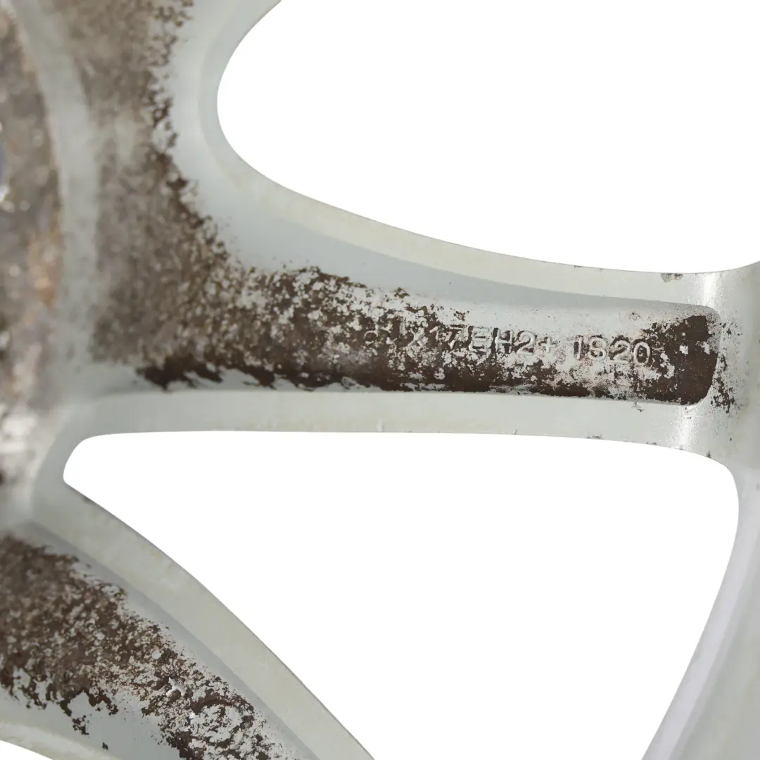 Argento Cerchio In Lega 17" 8J ET:20 V-Spoke 245 per BMW E60 E61 con numero di parte 6777348 BMW E60 E61 Argento Cerchio In Lega 17" 8J ET:20 V-Spoke 245 - SKU 6777348-1 - Numero di parte 6777348