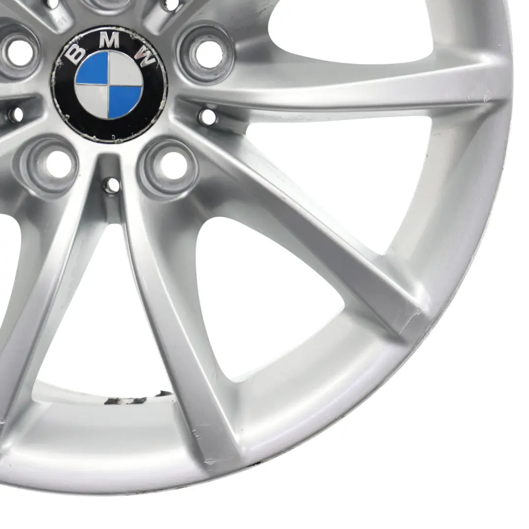 Felga Aluminiowa Srebrna 17" 8J ET:20 V-Spoke 245 do BMW E60 E61 o numerze 6777348 BMW E60 E61 Felga Aluminiowa Srebrna 17" 8J ET:20 V-Spoke 245 - SKU 6777348-1 - Numer Części 6777348