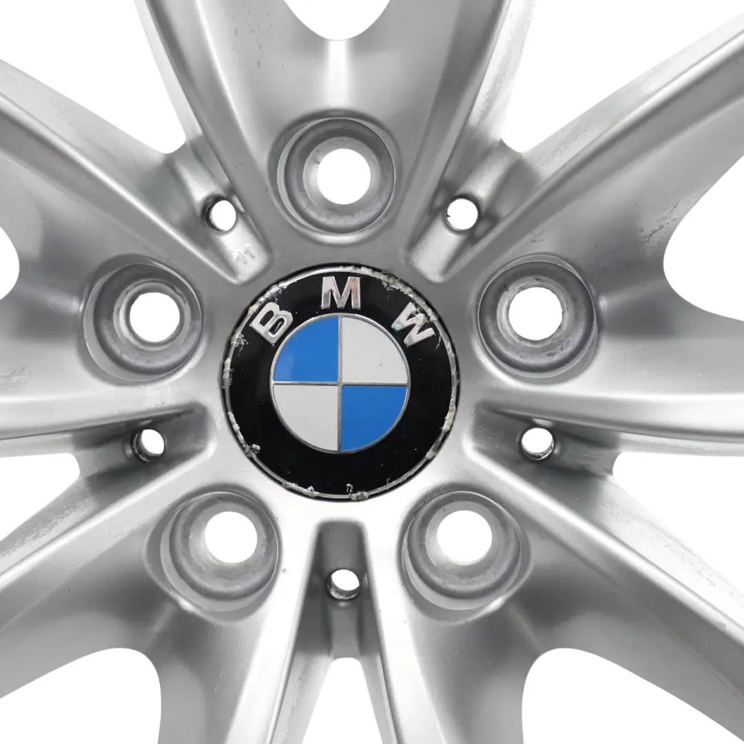 Leicht Metall Felge Silberne 17" 8J ET:20 V-Speiche 245 für BMW E60 E61 mit Teilenummer 6777348 BMW E60 E61 Leicht Metall Felge Silberne 17" 8J ET:20 V-Speiche 245 - SKU 6777348-1 - Teilenummer 6777348