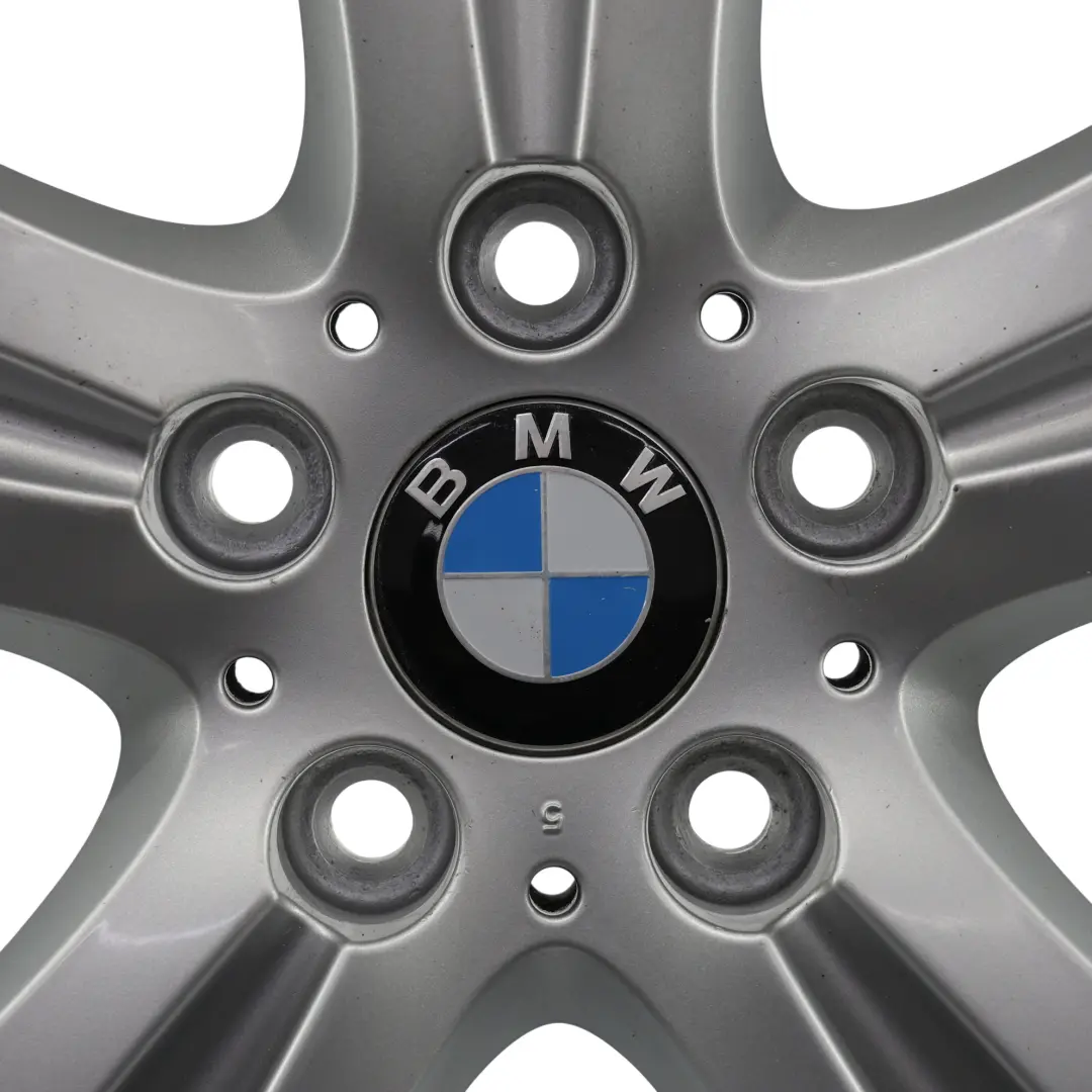 Jante argentée en alliage 16" 7J ET:44 Double Spoke 222 pour BMW E81 E87 E88 à propos du numéro de pièce 6779696 BMW E81 E87 E88 Jante argentée en alliage 16" 7J ET:44 Double Spoke 222 - SKU 6779696-7 - Numéro de pièce 6779696