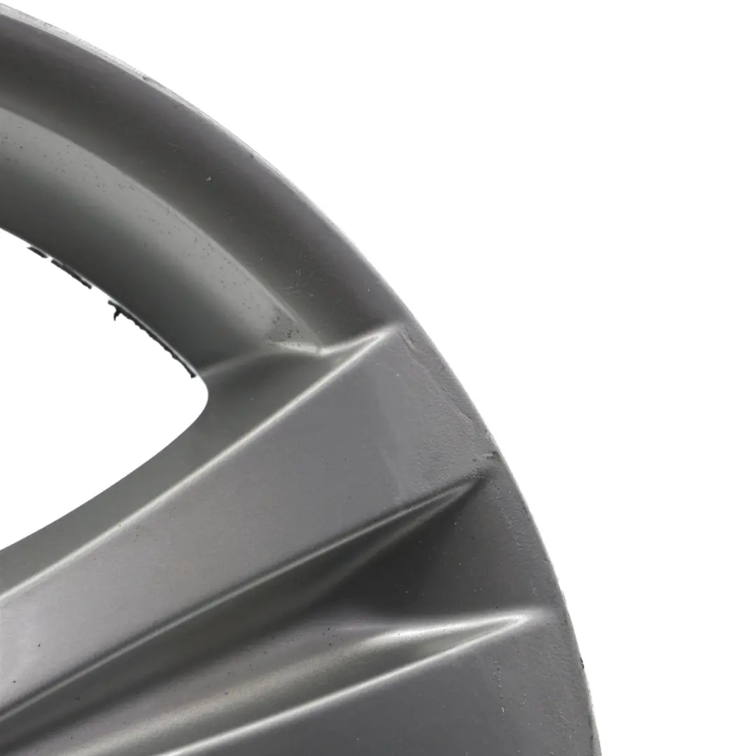 Srebrna Felga Aluminiowa 16" 7J ET:44 222 do BMW E81 E87 E88 o numerze 6779696 BMW E81 E87 E88 Srebrna Felga Aluminiowa 16" 7J ET:44 222 - SKU 6779696-7 - Numer Części 6779696