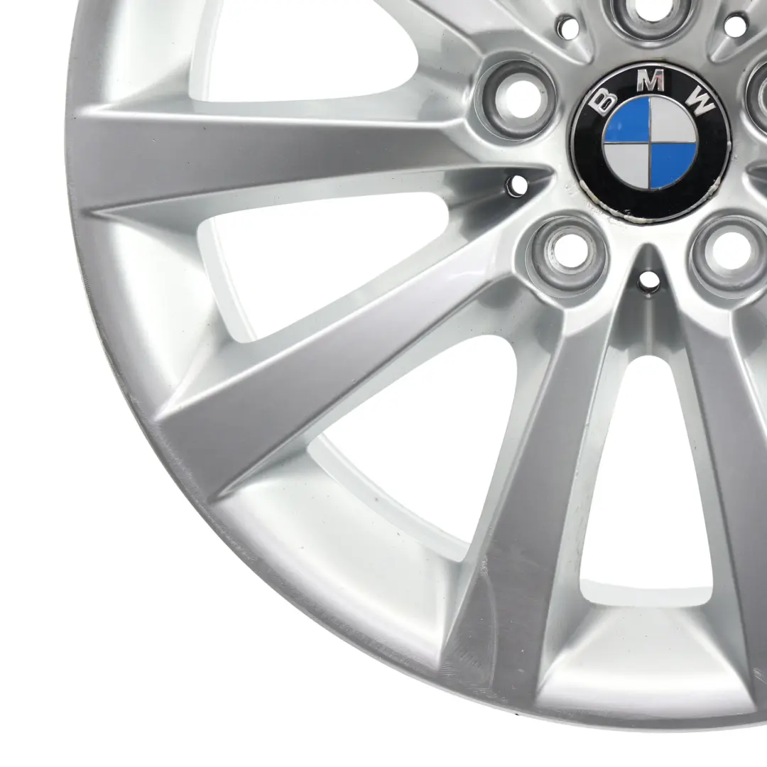 Argento cerchio in lega leggera 18" razze a V 328 8J ET:30 per BMW F06 F10 F11 con numero di parte 6790173 BMW F06 F10 F11 Argento cerchio in lega leggera 18" razze a V 328 8J ET:30 - SKU 6790173-3 - Numero di parte 6790173