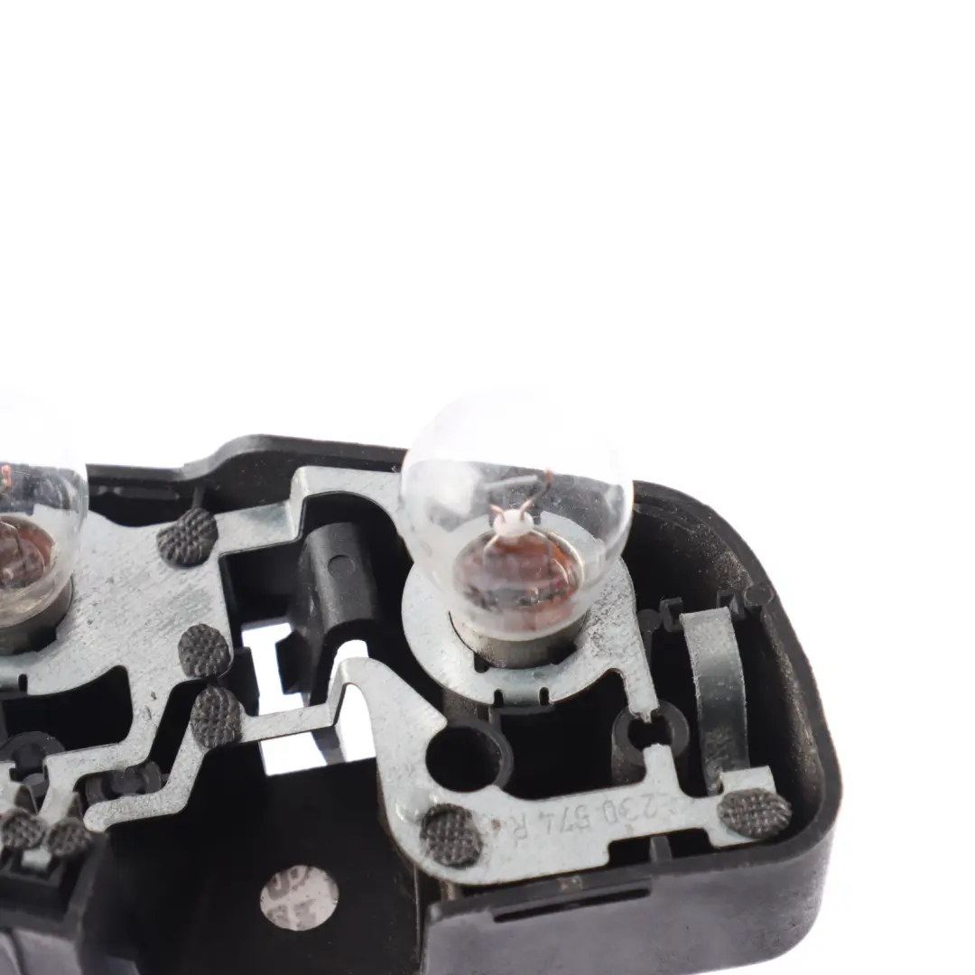 BMW E46 M3 Coupe Cabrio Rücklicht Lampenhalterung Rechts - SKU 6920706 - Teilenummer 6920706