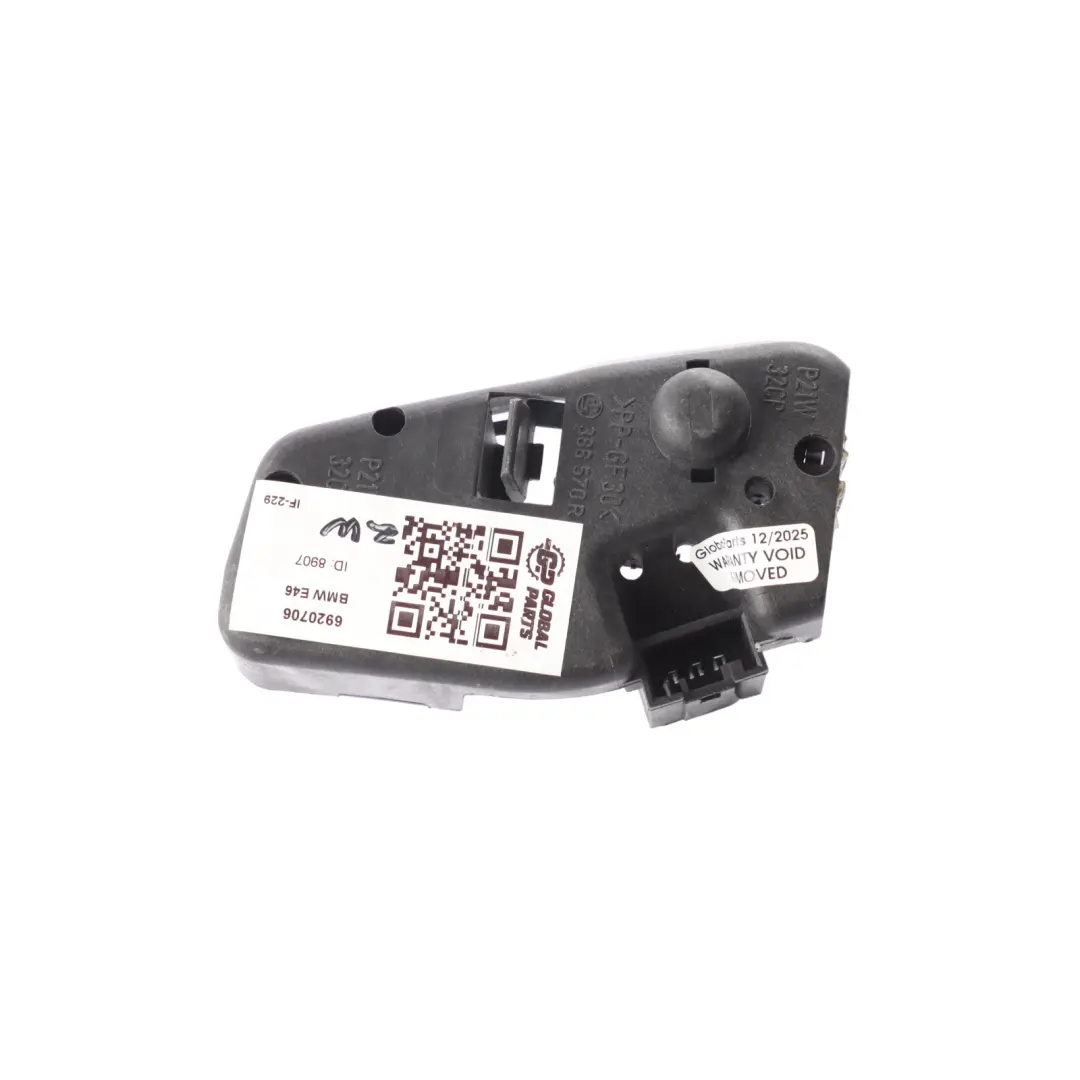 Rücklicht Lampenhalterung Rechts für BMW E46 M3 Coupe Cabrio mit Teilenummer 6920706 BMW E46 M3 Coupe Cabrio Rücklicht Lampenhalterung Rechts - SKU 6920706 - Teilenummer 6920706