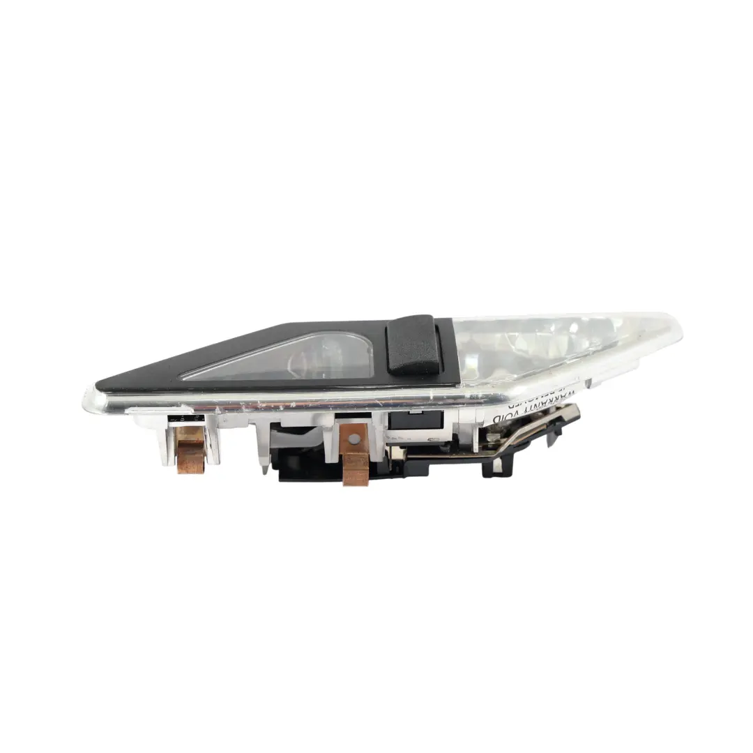 Światło Lampka Oświetlenie Tył Prawo do BMW E46 o numerze 6962050 BMW E46 Światło Lampka Oświetlenie Tył Prawo - SKU 6962050 - Numer Części 6962050