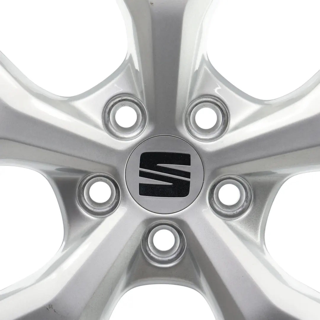 Jante En Alliage Argentée 17" 6,5J ET:48 pour Seat Arona FR KJ7 à propos du numéro de pièce 6F9601025H Seat Arona FR KJ7 Jante En Alliage Argentée 17" 6,5J ET:48 - SKU 6F9601025H-1 - Numéro de pièce 6F9601025H
