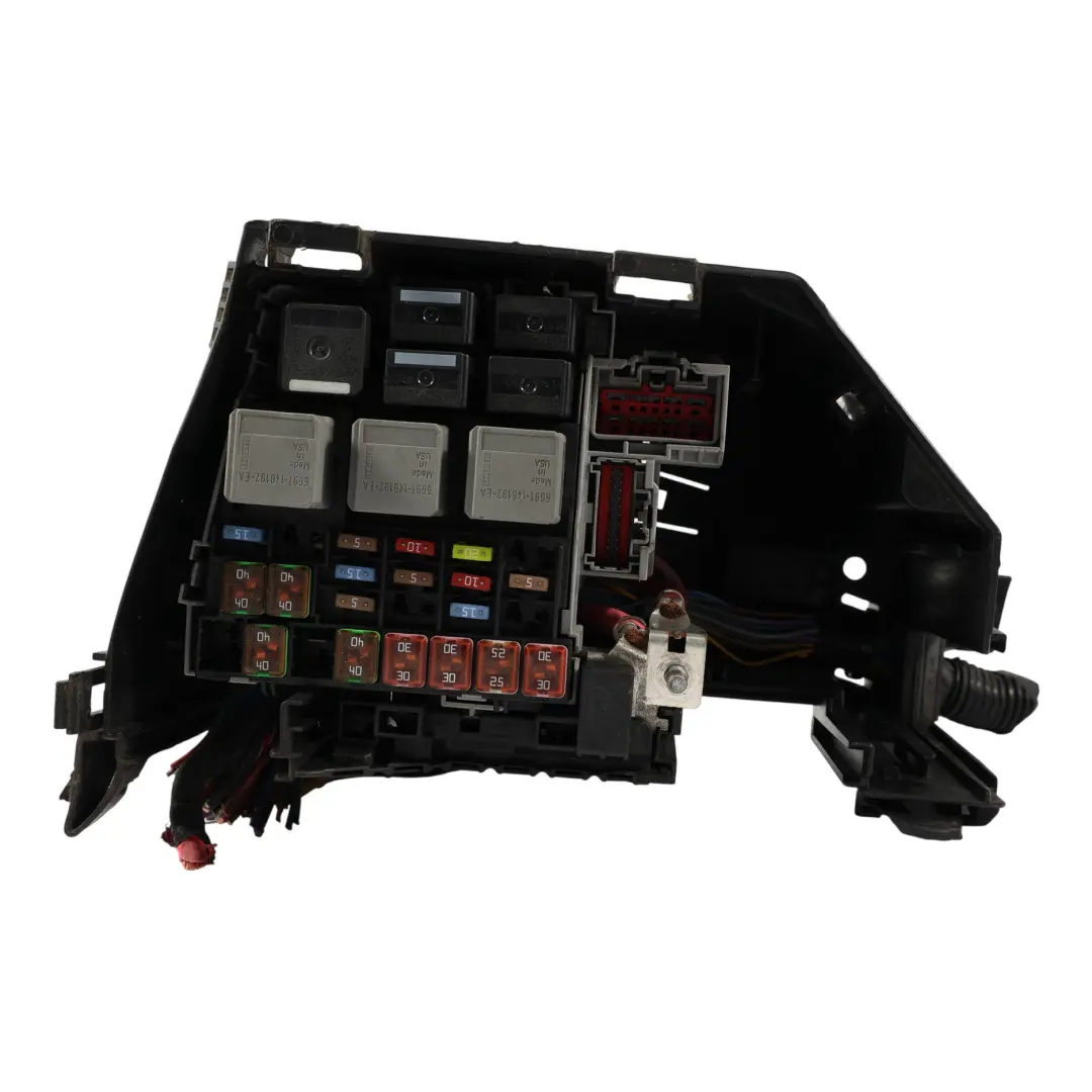Ford Mondeo Mk4 Boîte Distribution Fusibles Electrique Diesel - SKU 6G9T-14A067-CA - Numéro de pièce 6G9T-14A067-CA