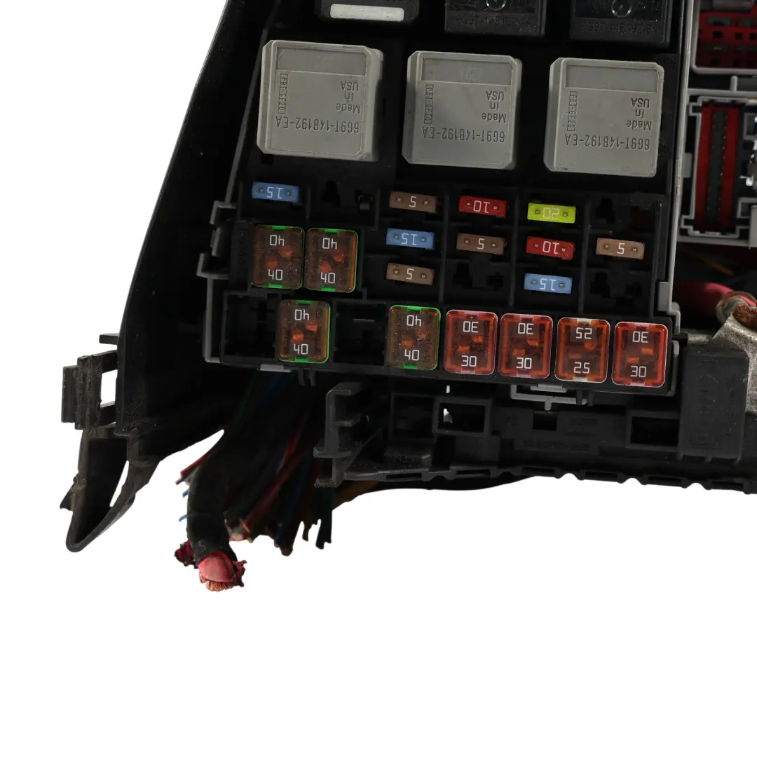 Mk4 Fuse Distribution Box Electrical Unit Diesel to Ford Mondeo with Part number 6G9T-14A067-CA Ford Mondeo Mk4 Fuse Distribution Box Electrical Unit Diesel - SKU 6G9T-14A067-CA - Part number 6G9T-14A067-CA