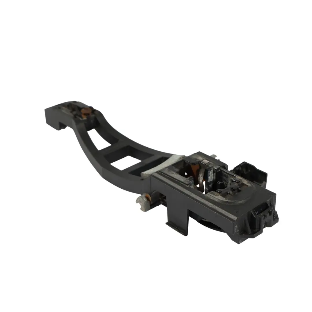 Mk4 Maniglia Porta Base Staffa Anteriore Destra per Ford Mondeo con numero di parte 6M21-U224A36-AF Ford Mondeo Mk4 Maniglia Porta Base Staffa Anteriore Destra - SKU 6M21-U224A36-AF - Numero di parte 6M21-U224A36-AF