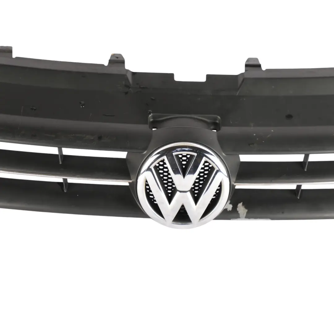 Frontstoßstange Mitte Kühlergrill Emblem Logo für Volkswagen Polo 6R mit Teilenummer 6R0853651C Volkswagen Polo 6R Frontstoßstange Mitte Kühlergrill Emblem Logo - SKU 6R0853651C - Teilenummer 6R0853651C