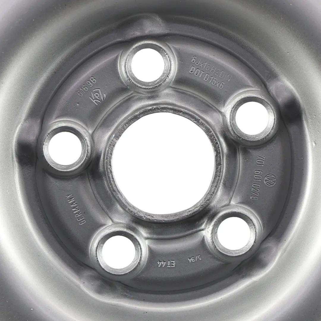 Volkswagen Transporter T6 Cerchio Ruota In Acciaio 6J 15" ET:44 - SKU 701601027B - Numero di parte 701601027B