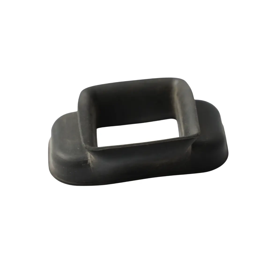 Junta freno puerta delantera 5121 para BMW E90 E91 M3 con número de pieza 7060190 BMW E90 E91 M3 Junta freno puerta delantera 5121 - SKU 7060190 - Número de pieza 7060190