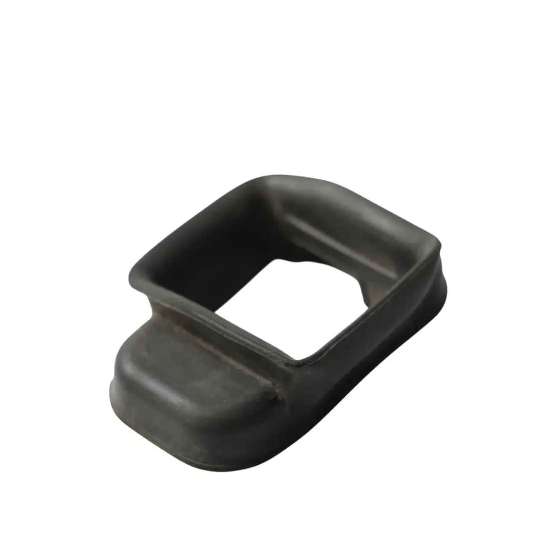 Guarnizione freno porta anteriore 5121 per BMW E90 E91 M3 con numero di parte 7060190 BMW E90 E91 M3 Guarnizione freno porta anteriore 5121 - SKU 7060190 - Numero di parte 7060190