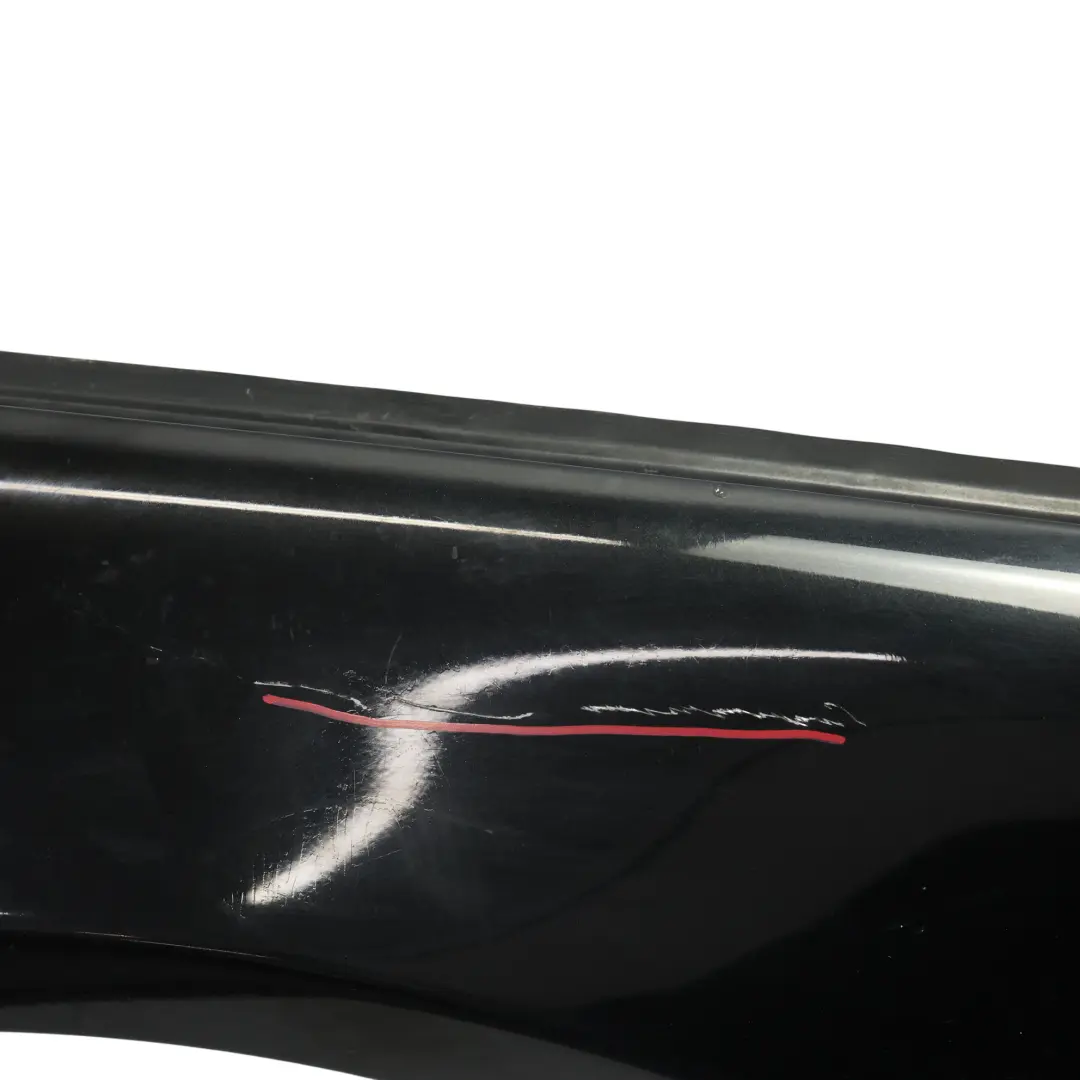 Pannello Laterale Ala Anteriore Destra Black Sapphire Nero - 475 per BMW E65 E66 con numero di parte 7061662 BMW E65 E66 Pannello Laterale Ala Anteriore Destra Black Sapphire Nero - 475 - SKU 7061662-BS - Numero di parte 7061662