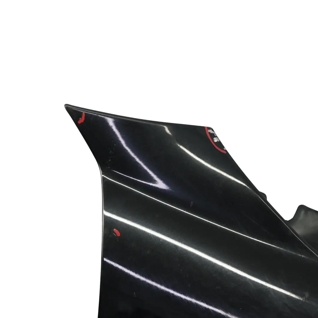 Pannello Laterale Ala Anteriore Destra Black Sapphire Nero - 475 per BMW E65 E66 con numero di parte 7061662 BMW E65 E66 Pannello Laterale Ala Anteriore Destra Black Sapphire Nero - 475 - SKU 7061662-BS - Numero di parte 7061662