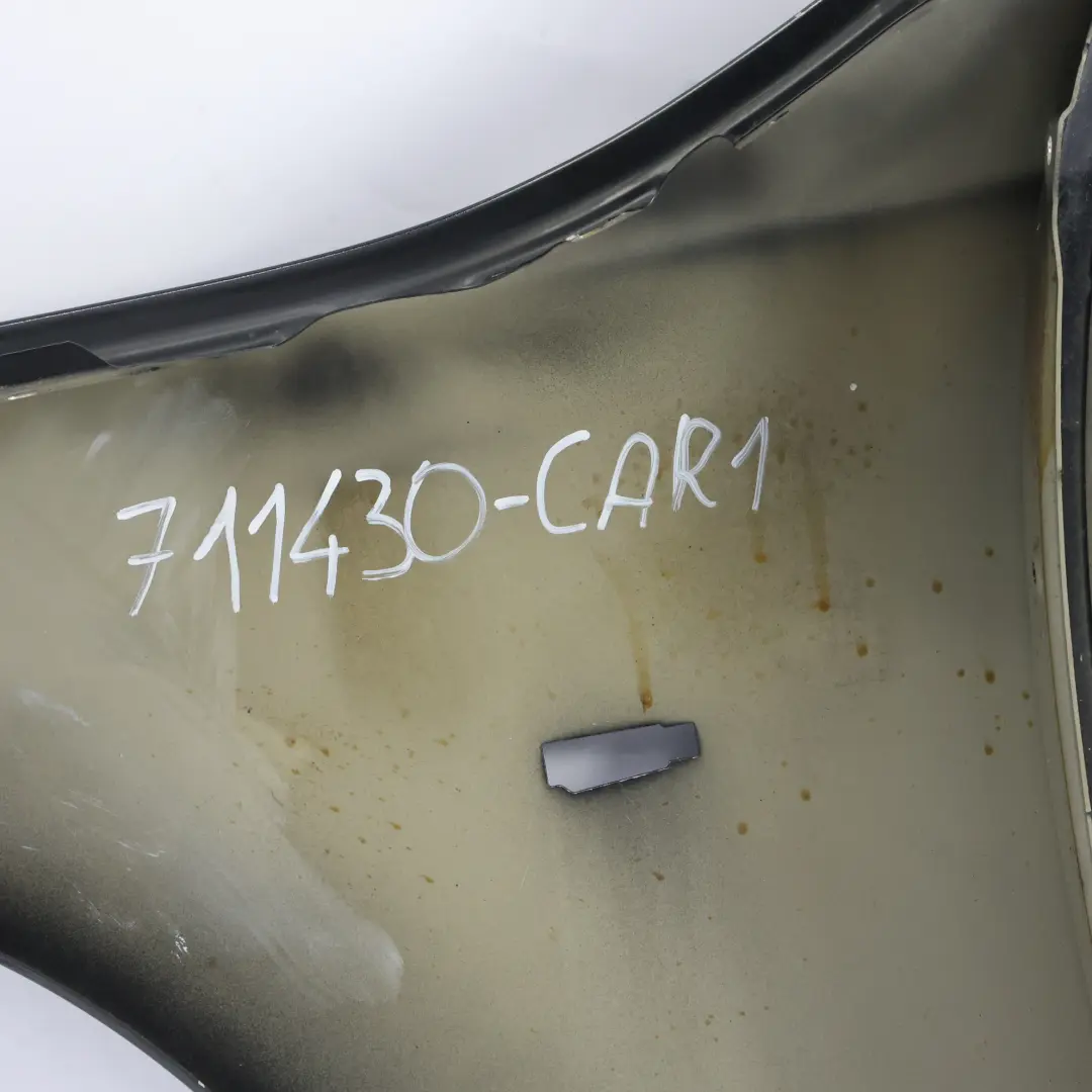 Pannello Laterale Parafango Anteriore Destro Carbonschwarz Nero 416 per BMW E60 E61 con numero di parte 7111430 BMW E60 E61 Pannello Laterale Parafango Anteriore Destro Carbonschwarz Nero 416 - SKU 7111430-CAR1 - Numero di parte 7111430