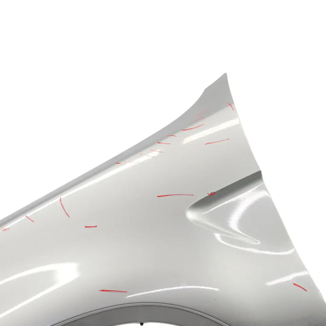 Pannello Laterale Parafango Anteriore Sinistro Sterlinggrau - 472 per BMW X5 E53 con numero di parte 7121007 BMW X5 E53 Pannello Laterale Parafango Anteriore Sinistro Sterlinggrau - 472 - SKU 7121007-STG1 - Numero di parte 7121007