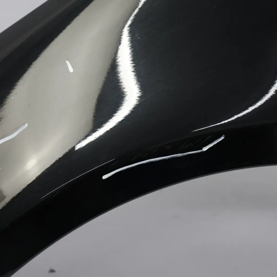 BMW E90 E91 Błotnik Lewy Przód Skrzydło Black Sapphire Czarny Metalik - 475 - SKU 7135679-BS2 - Numer Części 7135679