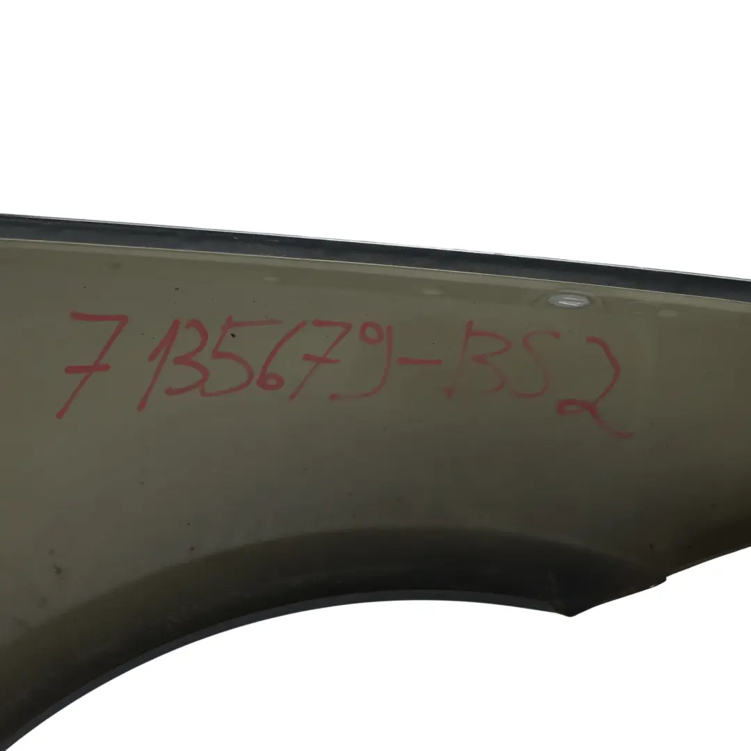 Błotnik Lewy Przód Skrzydło Black Sapphire Czarny Metalik - 475 do BMW E90 E91 o numerze 7135679 BMW E90 E91 Błotnik Lewy Przód Skrzydło Black Sapphire Czarny Metalik - 475 - SKU 7135679-BS2 - Numer Części 7135679