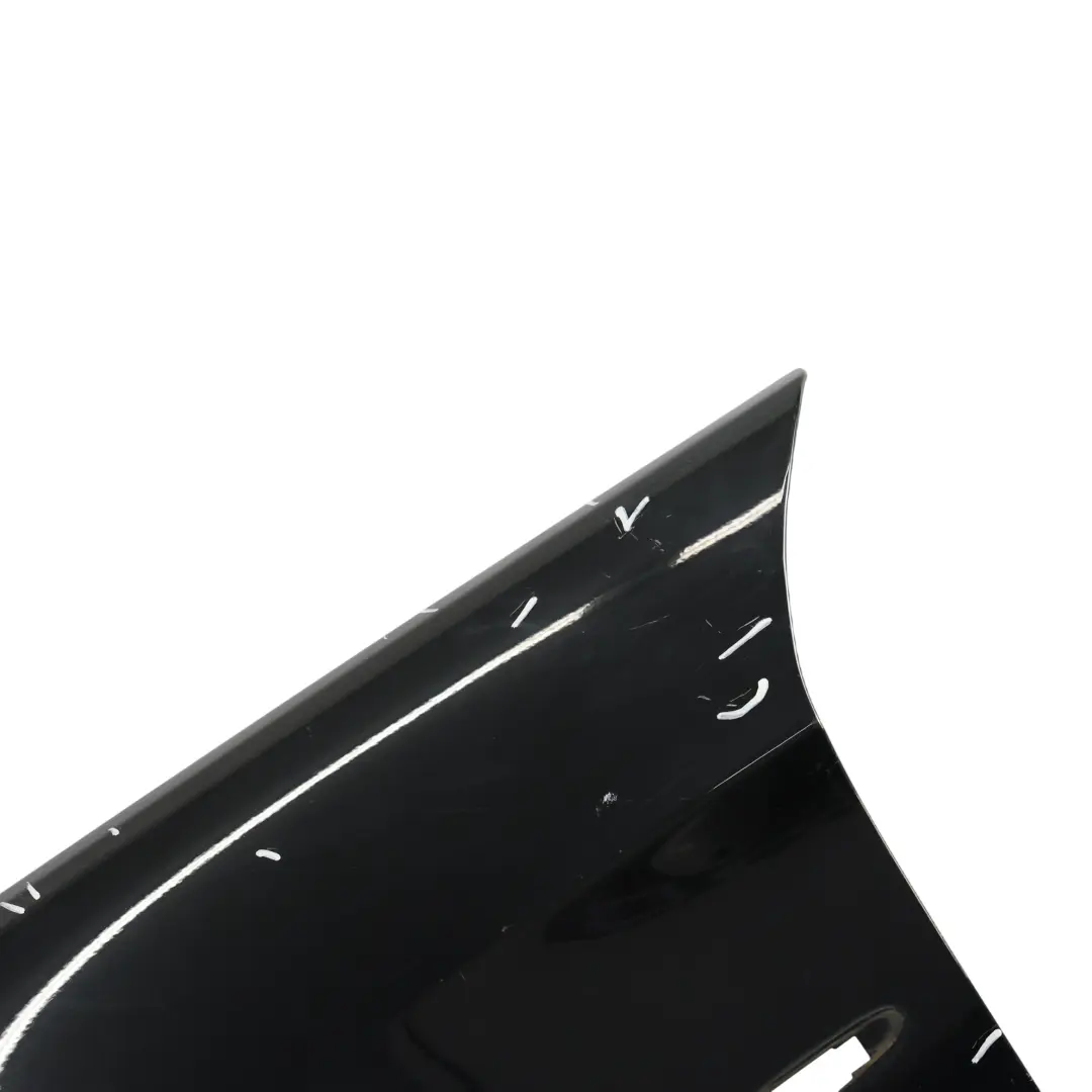Błotnik Lewy Przód Skrzydło Black Sapphire Czarny Metalik - 475 do BMW E90 E91 o numerze 7135679 BMW E90 E91 Błotnik Lewy Przód Skrzydło Black Sapphire Czarny Metalik - 475 - SKU 7135679-BS2 - Numer Części 7135679