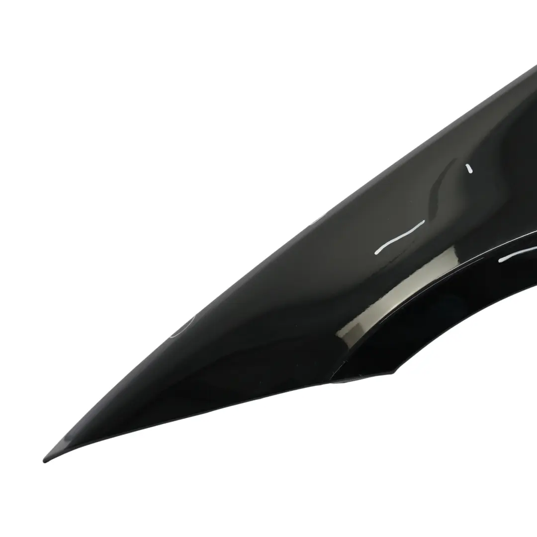 Guardabarros Lateral Delantero Izquierdo Black Sapphire - 475 para BMW E90 E91 con número de pieza 7135679 BMW E90 E91 Guardabarros Lateral Delantero Izquierdo Black Sapphire - 475 - SKU 7135679-BS2 - Número de pieza 7135679