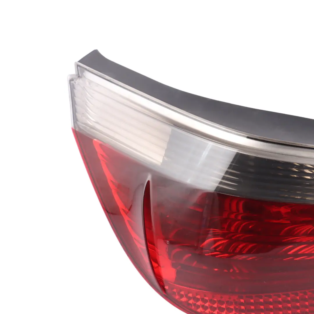BMW E60 Lampa Lewy Tył Lewa Tylna Przyciemniona - SKU 7165737-2 - Numer Części 7165737