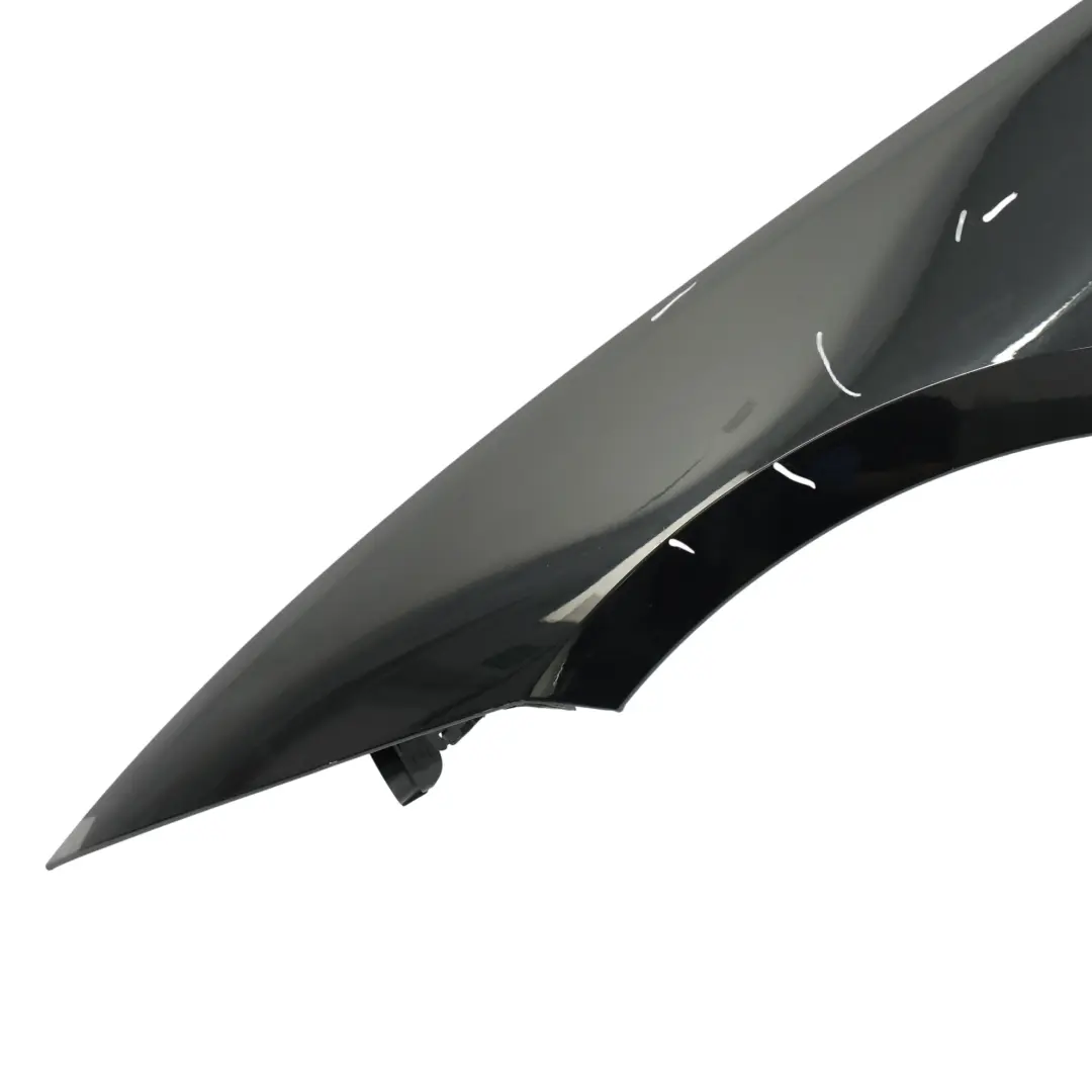 Błotnik Przedni Lewy Black Sapphire Czarny Metalik - 475 do BMW E92 E93 o numerze 7168987 BMW E92 E93 Błotnik Przedni Lewy Black Sapphire Czarny Metalik - 475 - SKU 7168987-BS1 - Numer Części 7168987