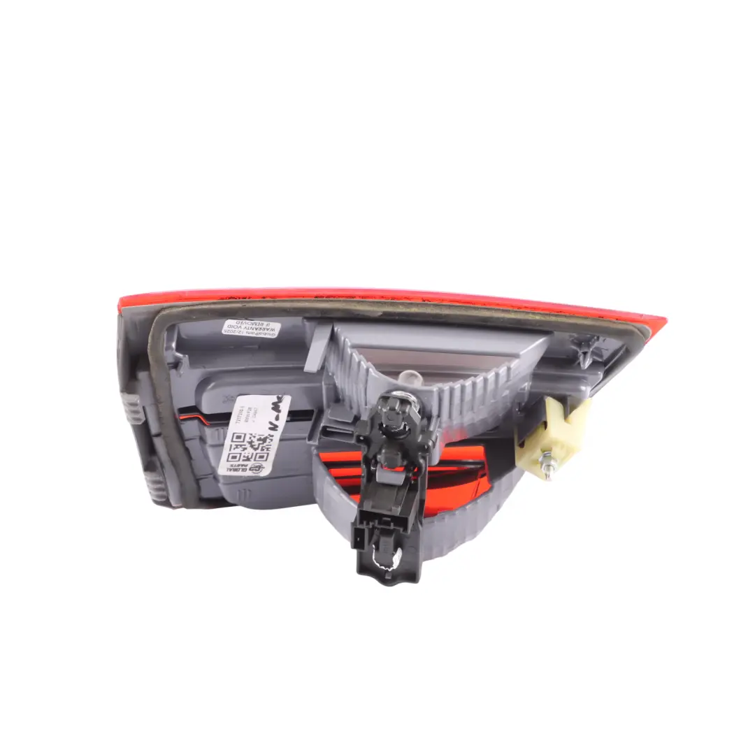 Fanale Posteriore Nel Bagagliaio Portellone Destro per BMW X3 F25 con numero di parte 7217310 BMW X3 F25 Fanale Posteriore Nel Bagagliaio Portellone Destro - SKU 7217310-1 - Numero di parte 7217310