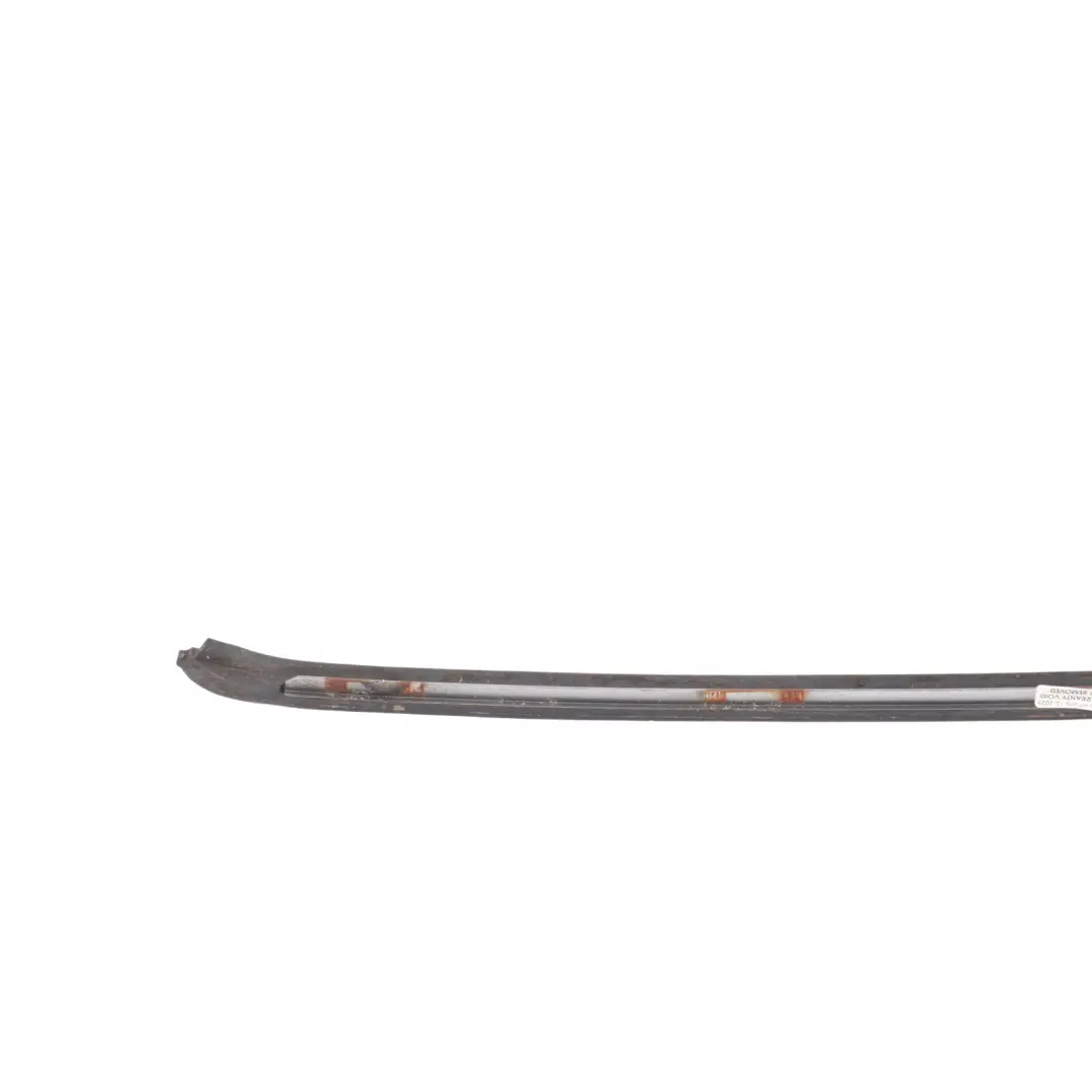 Modanatura Gocciolamento Parabrezza Anteriore Sinistro Titansilber - 354 per BMW E70 con numero di parte 7250395 BMW E70 Modanatura Gocciolamento Parabrezza Anteriore Sinistro Titansilber - 354 - SKU 7250395-TS - Numero di parte 7250395