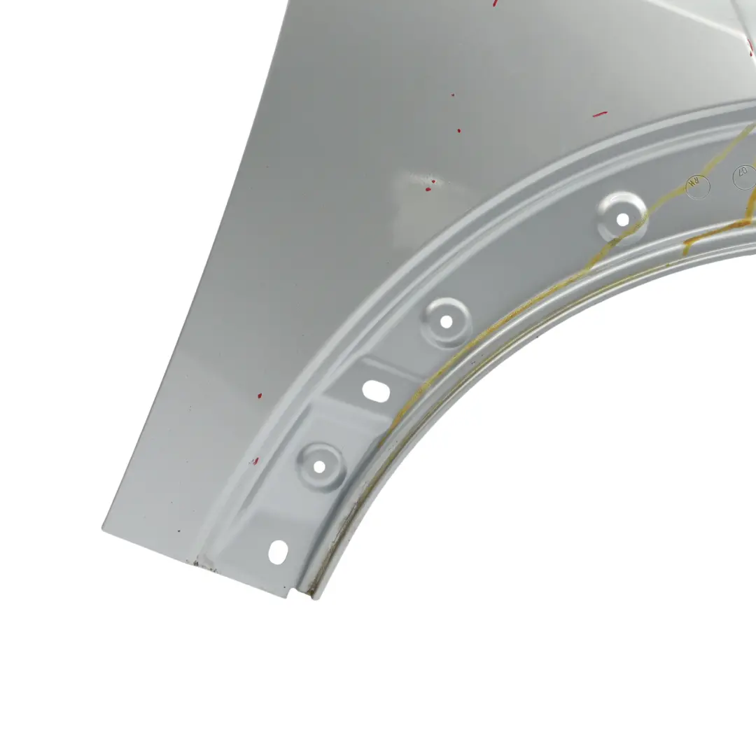 Pannello Laterale Anteriore Destro Rivestimento White Silver - A62 per Mini F55 F56 con numero di parte 7374522 Mini F55 F56 Pannello Laterale Anteriore Destro Rivestimento White Silver - A62 - SKU 7374522-WS - Numero di parte 7374522