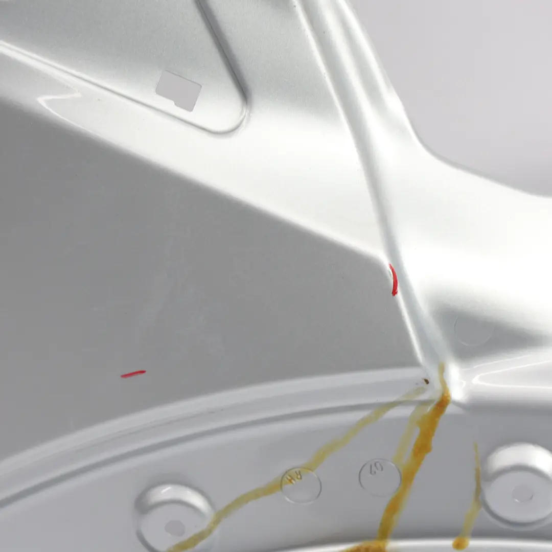 Pannello Laterale Anteriore Destro Rivestimento White Silver - A62 per Mini F55 F56 con numero di parte 7374522 Mini F55 F56 Pannello Laterale Anteriore Destro Rivestimento White Silver - A62 - SKU 7374522-WS - Numero di parte 7374522