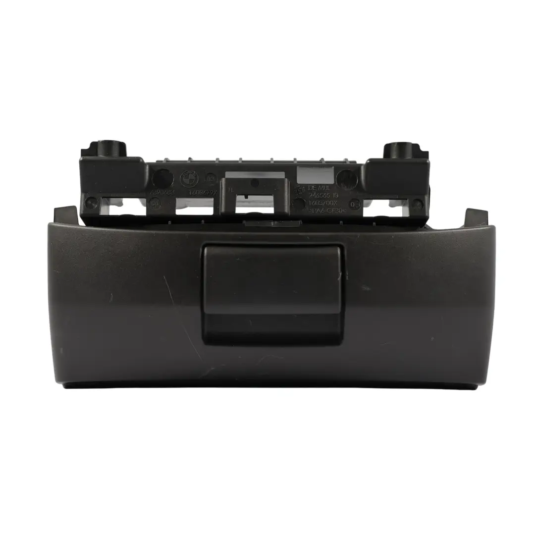 Boîte De Rangement Sous Le Siège Avant Gauche pour BMW F39 F45 F48 à propos du numéro de pièce 7393683 BMW F39 F45 F48 Boîte De Rangement Sous Le Siège Avant Gauche - SKU 7393683 - Numéro de pièce 7393683
