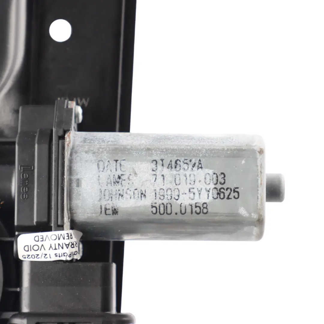 Regolatore Alzacristalli Posteriore Meccanismo Motore Destra per BMW F48 con numero di parte 7463492 BMW F48 Regolatore Alzacristalli Posteriore Meccanismo Motore Destra - SKU 7463492 - Numero di parte 7463492