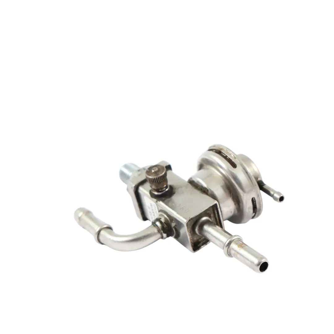 S54 Regulator Ciśnienia Filtru Paliwa do BMW E46 M3 o numerze 7830368 BMW E46 M3 S54 Regulator Ciśnienia Filtru Paliwa - SKU 7830368 - Numer Części 7830368