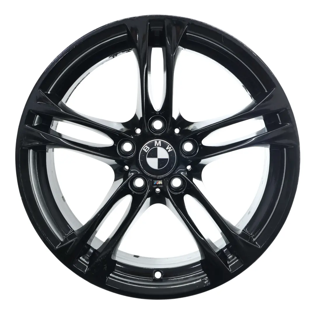 Cerchio In Lega 18" 8J ET:30 M Doppie Razze 613 per BMW F10 F11 F06 F12 F13 con numero di parte 7848572 BMW F10 F11 F06 F12 F13 Cerchio In Lega 18" 8J ET:30 M Doppie Razze 613 - SKU 7848572-4 - Numero di parte 7848572