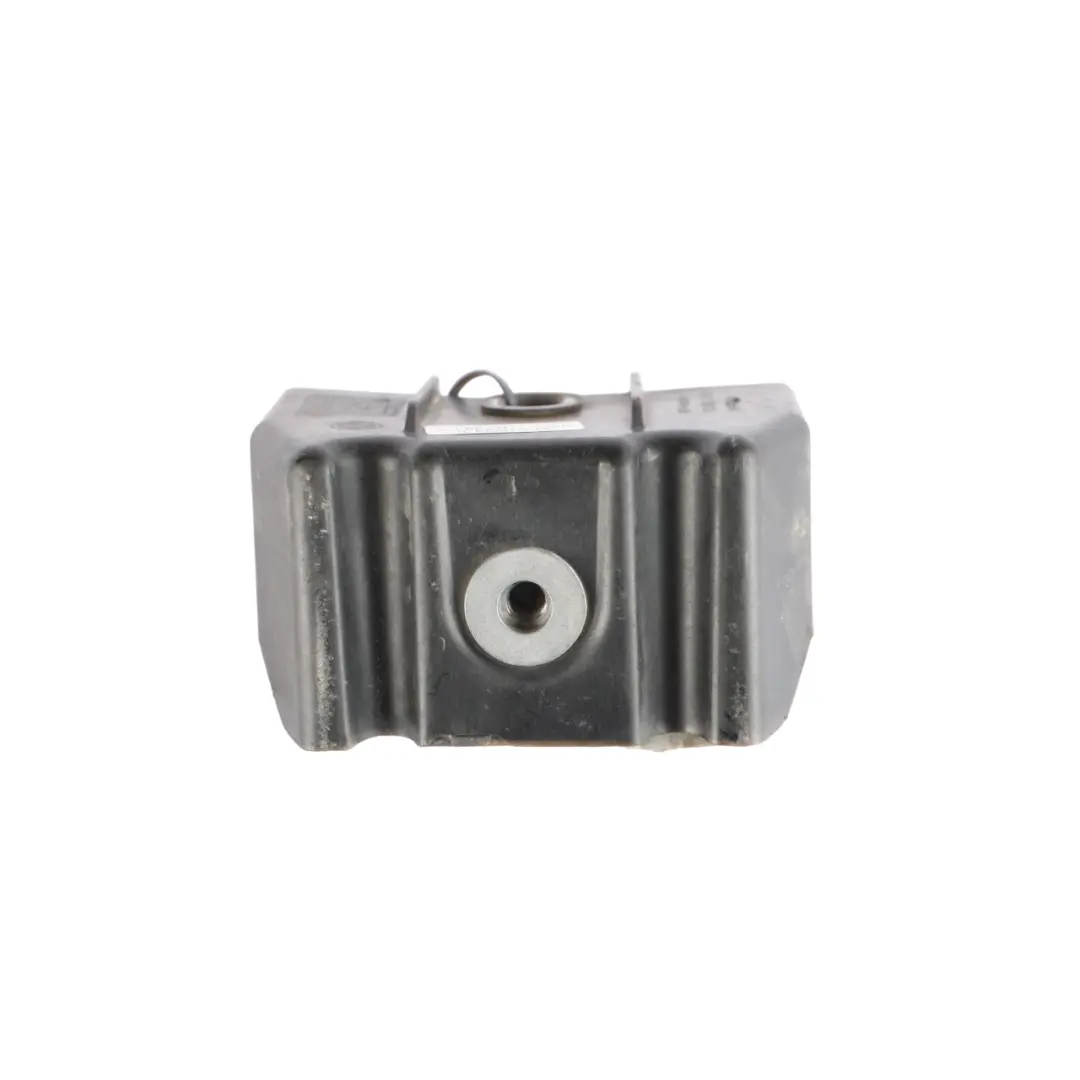 Staffa Pannello Frontale Sinistra Destra per Volkswagen Transporter T5 con numero di parte 7E0805731D Volkswagen Transporter T5 Staffa Pannello Frontale Sinistra Destra - SKU 7E0805731B - Numero di parte 7E0805731D