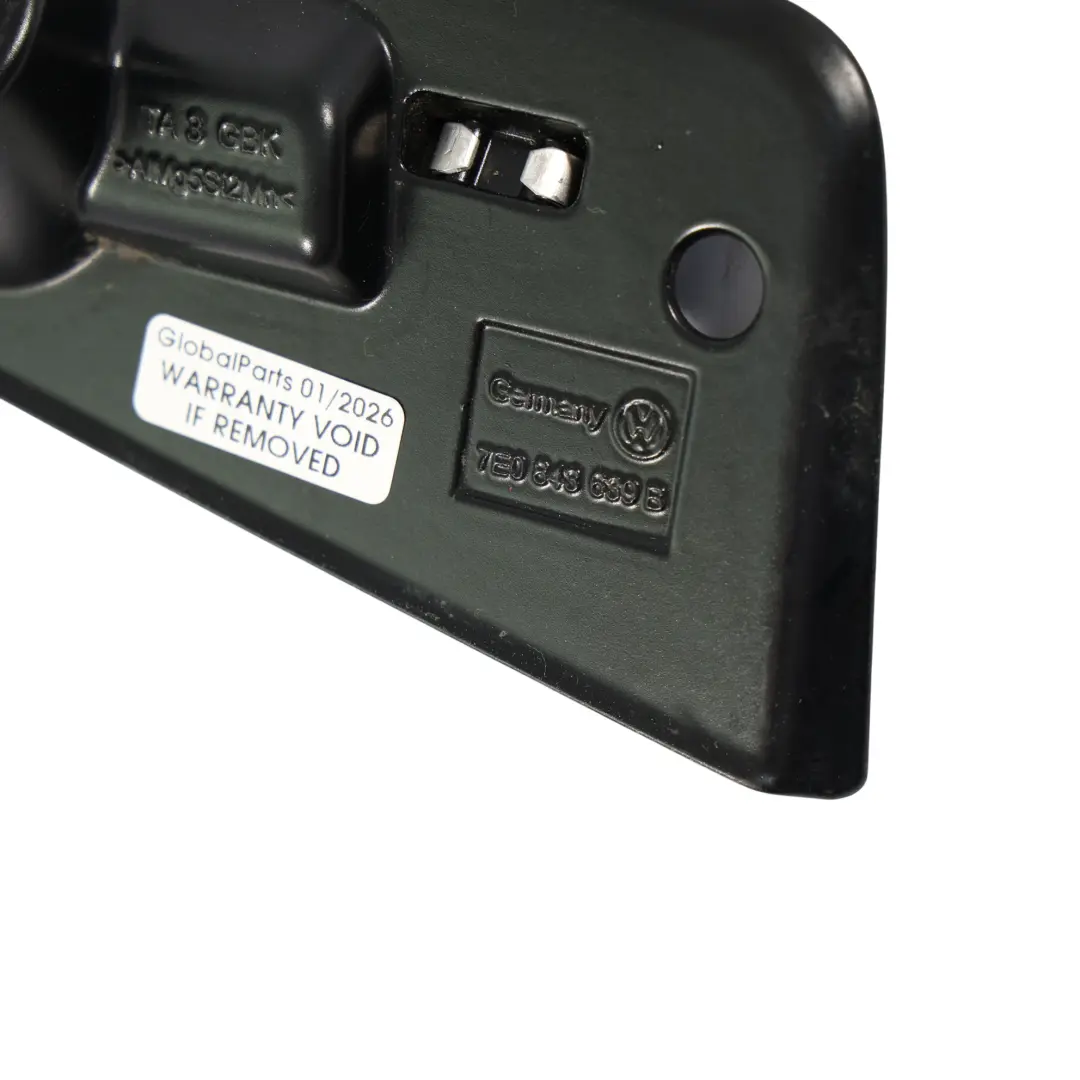 Zatrzask Drzwi Przesuwnych Dolny Lewy do Volkswagen Transporter T6 o numerze 7E0843639B Volkswagen Transporter T6 Zatrzask Drzwi Przesuwnych Dolny Lewy - SKU 7E0843639B - Numer Części 7E0843639B